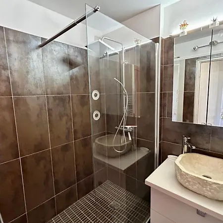 Spacious & Unique Sea View Terrace Pool & Charm *