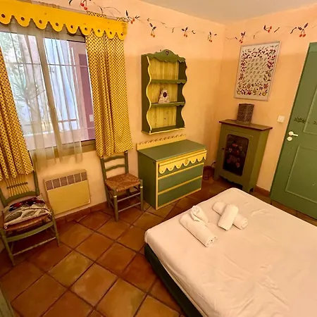 Spacious & Unique Sea View Terrace Pool & Charm * Ле-Лаванду