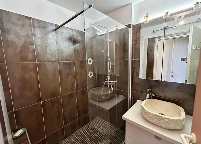 Spacious & Unique Sea View Terrace Pool & Charm *