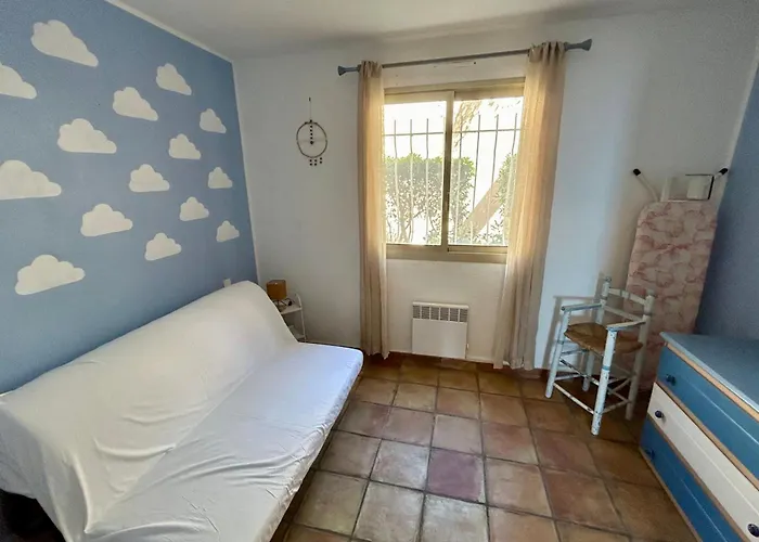 Spacious & Unique Sea View Terrace Pool & Charm Апартаменты Ле-Лаванду