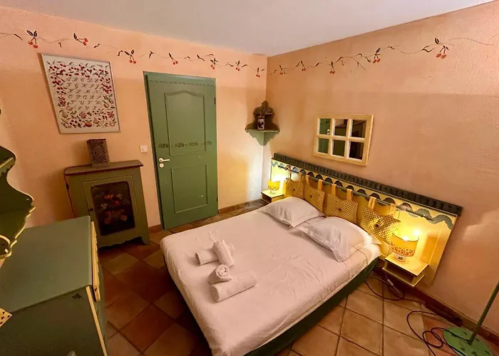 Spacious & Unique Sea View Terrace Pool & Charm *